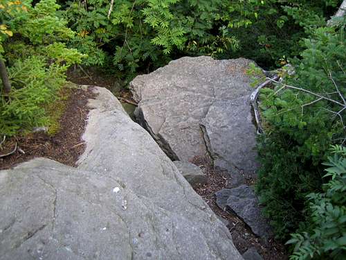 the trail descending towards Slide