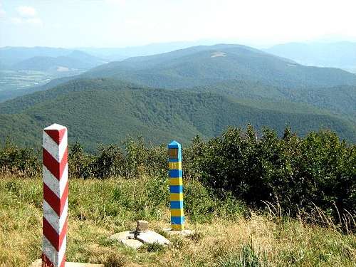 Country Border on Mount Wielka Rawka