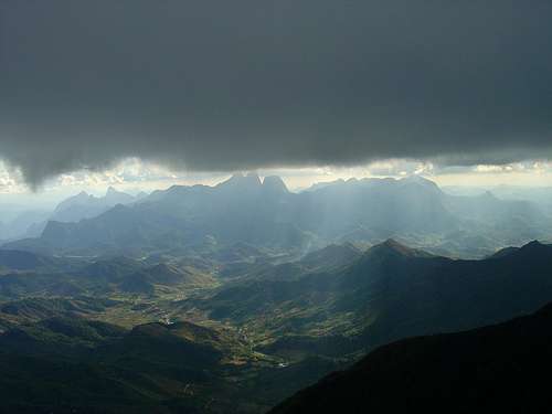 Tres Picos group from Caledonia peak