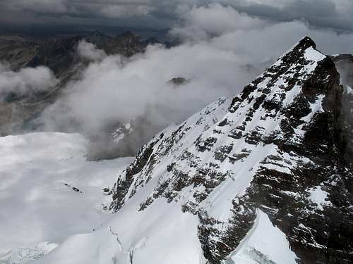 Condoriri, 09/06/2007, summit ridge at 5500 m