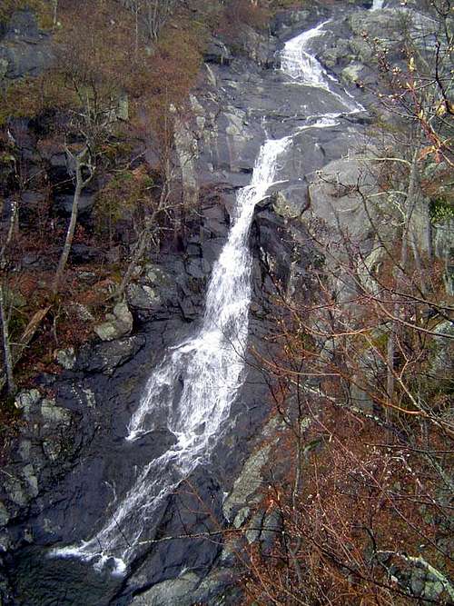 The longest Waterfall in Whiteoaks Canyon, VA