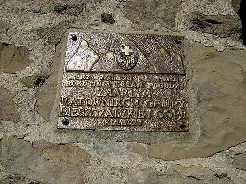Commemorative plaque for perished Search and Rescue team members.