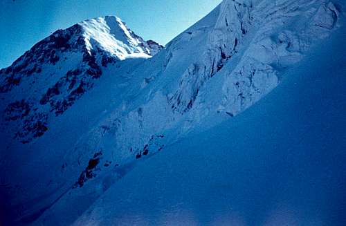 MVTU Peak (4300 m), Kargashil Range