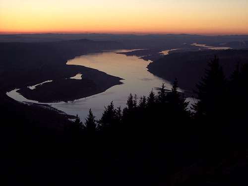 Columbia River Sunset from near the top of Angel's Rest