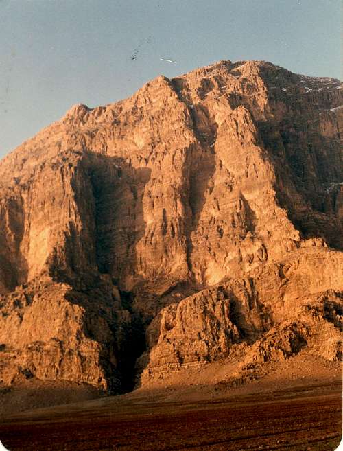 Mount Yafteh , BigWall 1300m
