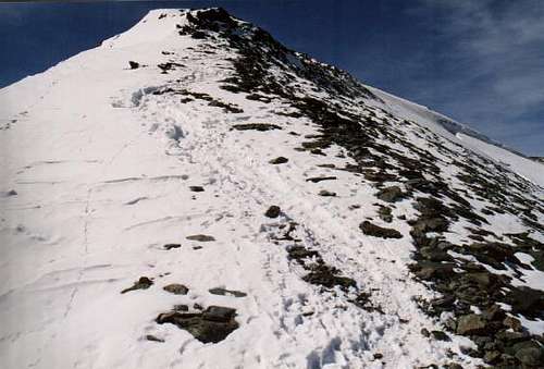 Final ridge tot the summit....