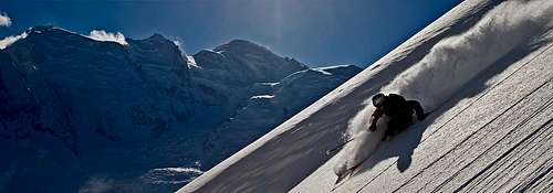 Powder turns infront of the Mont Blanc massif