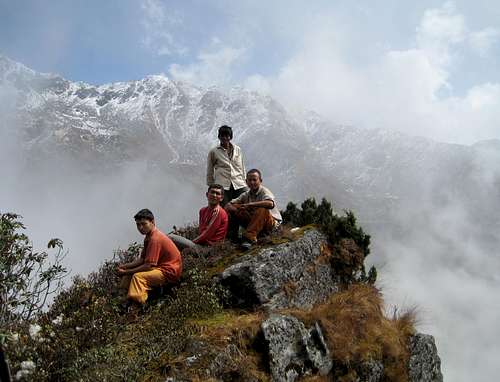 Porters <i>en route</i>  to Camp 5