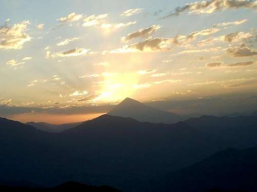 Sunrise From damavand