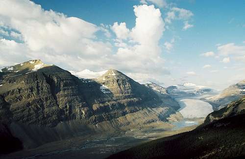 Ridges and the Saskatchewan Glacier