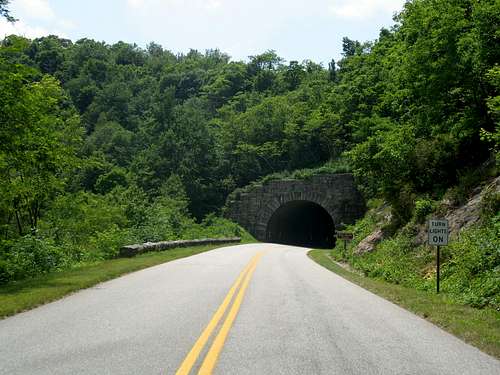 MP 407.3 - Buck Springs Tunnel