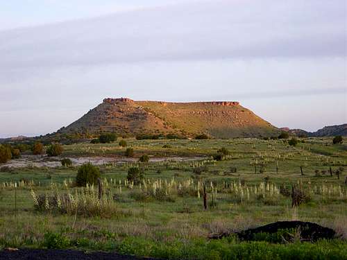 Hill near Black Mesa trailhead