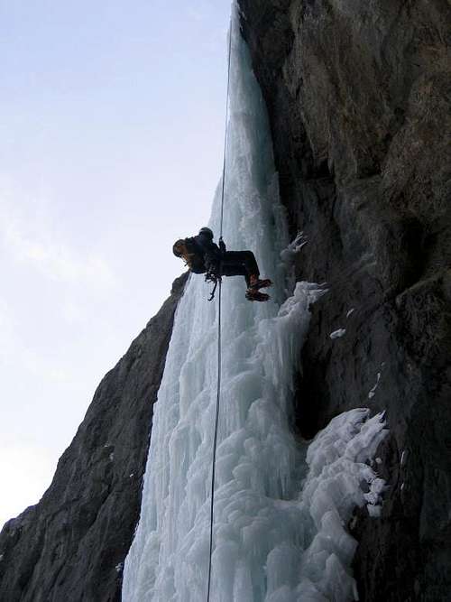Rappelling the last pitch