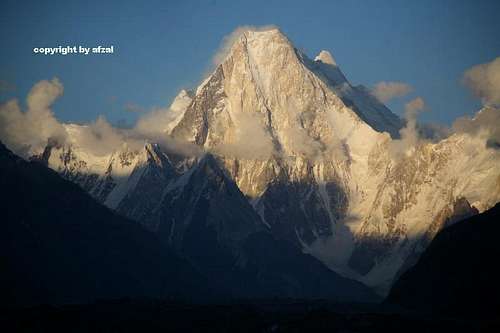 Gasherbrum-II (8035m) & Gasherbrum-IV (7925-M), Karakoram, Pakistan