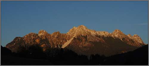 Alpenglow in the Carnic Alps