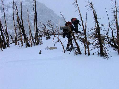 Winter maneuvering to reach the ridge access...