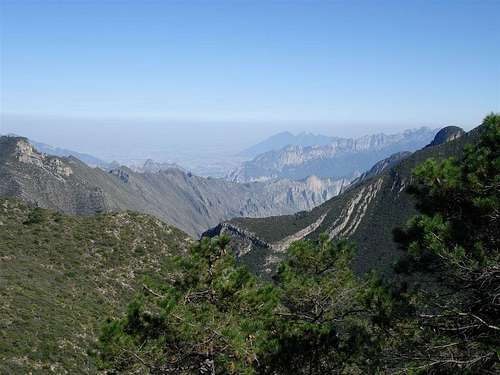 Cerro de la Silla as seen from the route