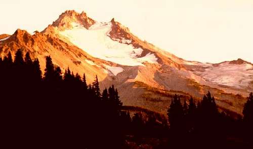 Alpenglow on Mount Jefferson...