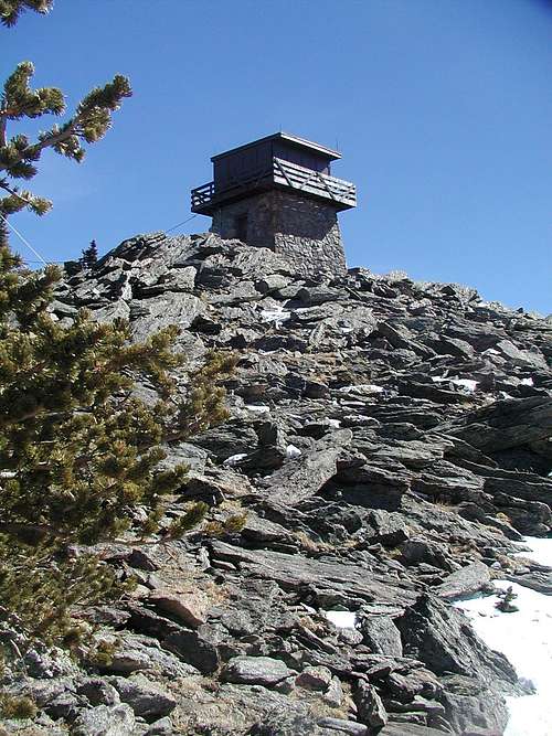 Mestaa'ėhehe Mountain lookout tower