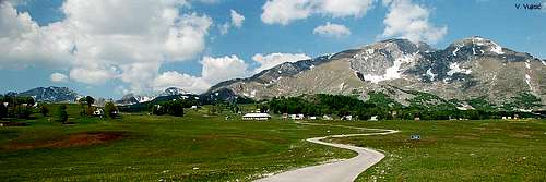 The road to Stožina peak