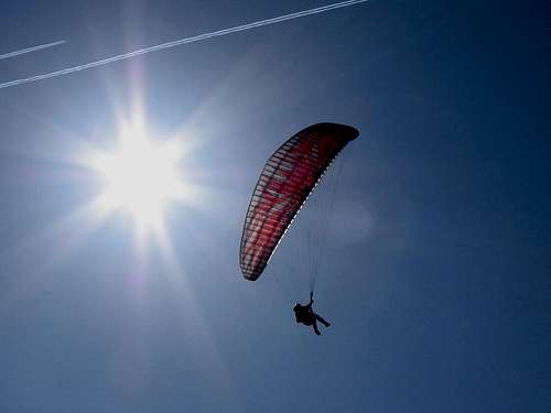 Paraglider above Hohe Wand