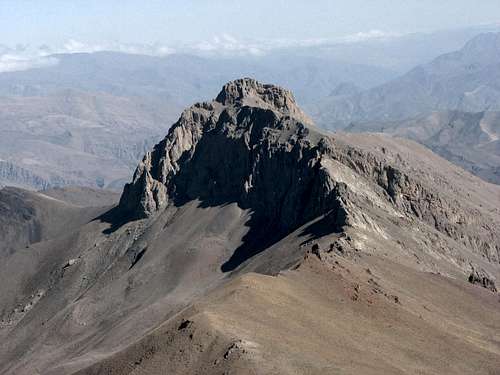 A nice peak near Azad-Kuh