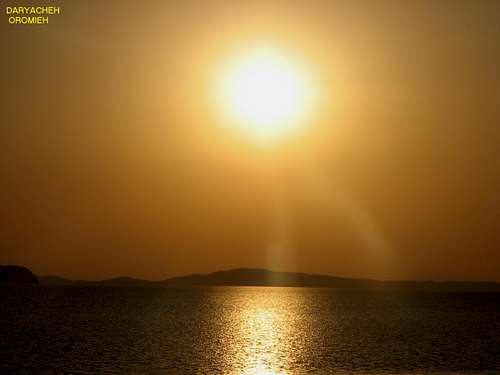 orumye lake (golden shot)