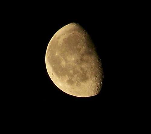 3 A.M. Moon- Close up