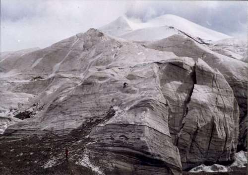 Ulugh Muztagh West peak seen...