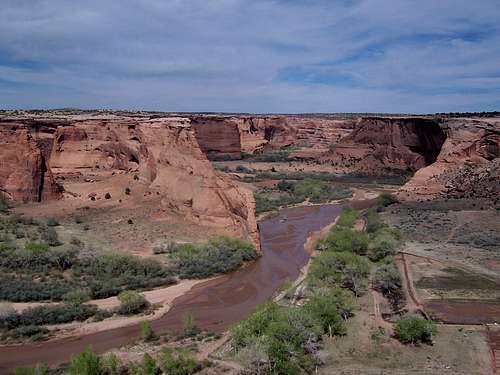 Looking into Canyon de Chelly from the Tsegi Overlook