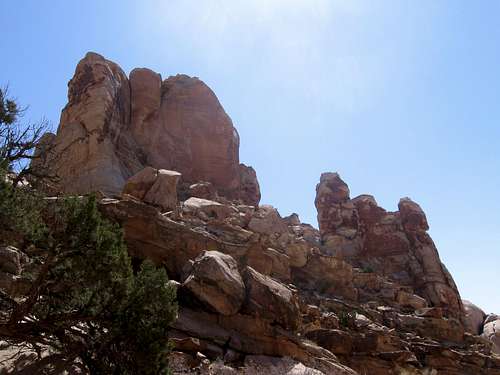 towers above Ding Canyon