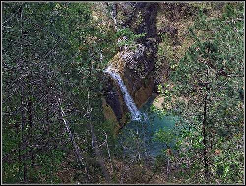 The lower waterfall on Grdi potok