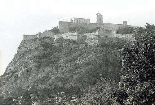 Sisteron fortress from North....