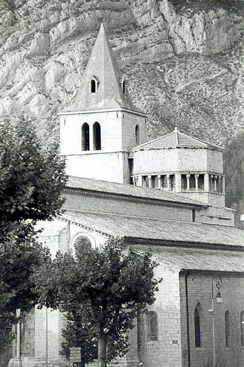 Sisteron cathedral -le Rocher...