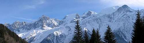 Massif du Mont-Blanc avec...