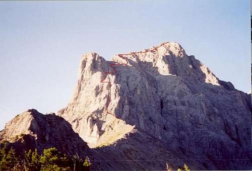 N Buttress Right Hand Crack system