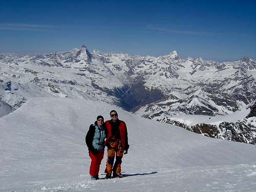 On the Adler pass, in the background the Matterhorn