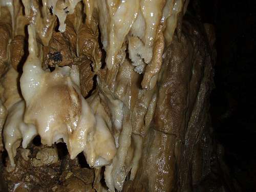 Fresh stalactites in ..