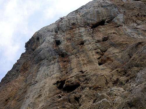 routes on la Molpa cliff