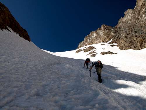 Climbers in Grizzly Peak's North Couloir