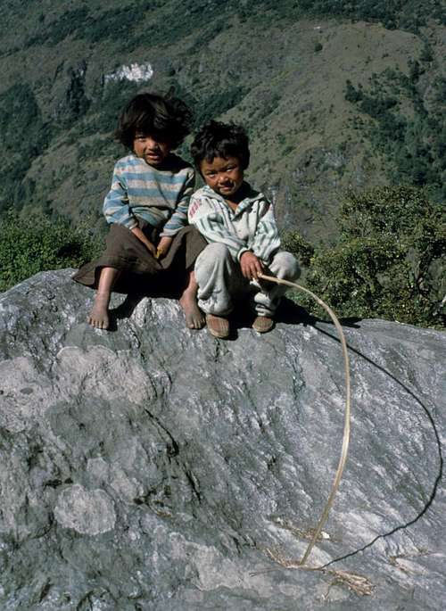 Children near Lukla