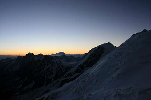 Dawn From The Dome de Goûter