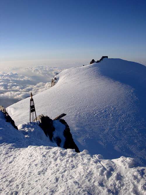 Zumsteinspitze summit (4563m)