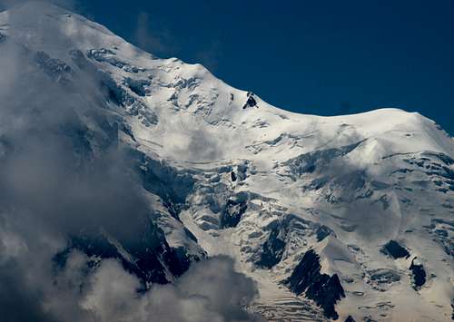 Bosses Ridge,from Dome Du Gouter to Mont Blanc's summit taken from pointe ronde,switzerland.