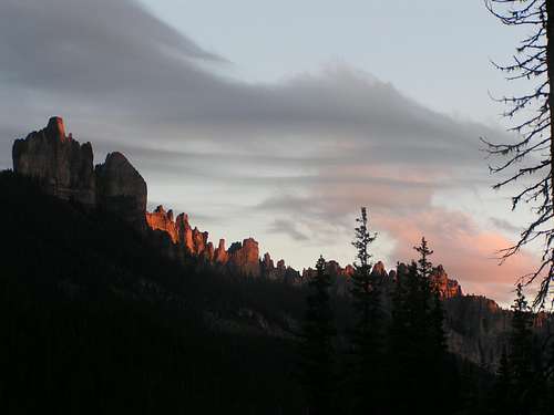 Turret Ridge in morning glow