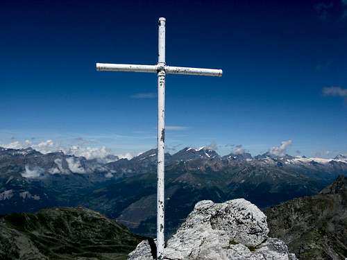 Bella Tola 3025m - summit cross