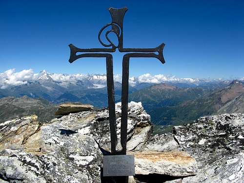 Summit cross of Böshorn or Rauthorn 3268m