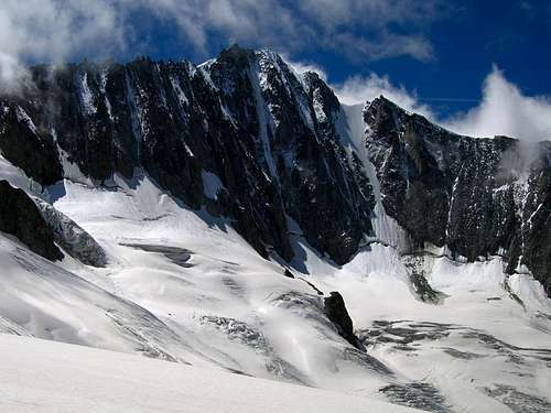 Pointe Sup. de Pierre Joseph, Couloir Nord (Mont Blanc), depuis