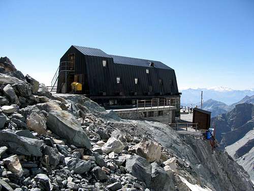 Refugio Val d'Ayas 3420m