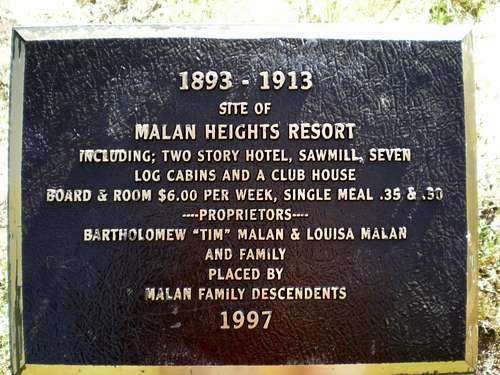 Plaque in the basin